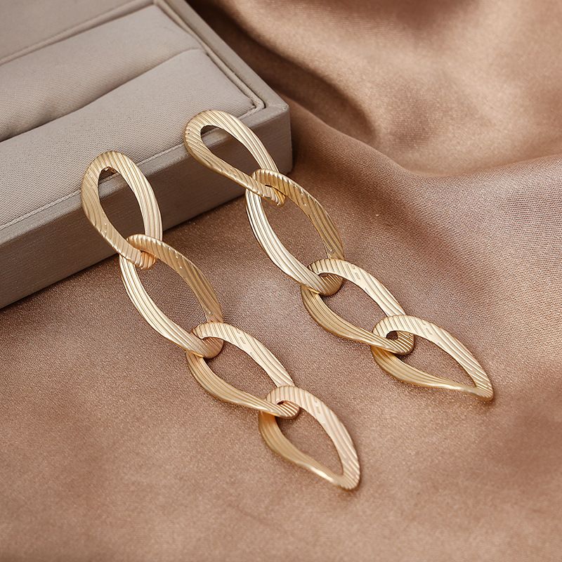 Vintage Fashion Drawings - Boucles d'oreilles circulaires exagérées pour femmes,