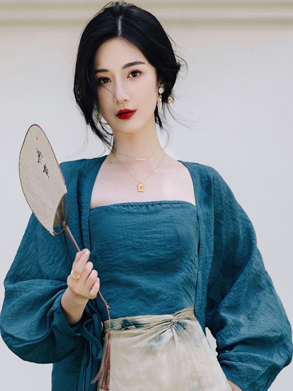 Ensemble jupe et cardigan ouve - Vintage Fashion In Chinese avis et prix