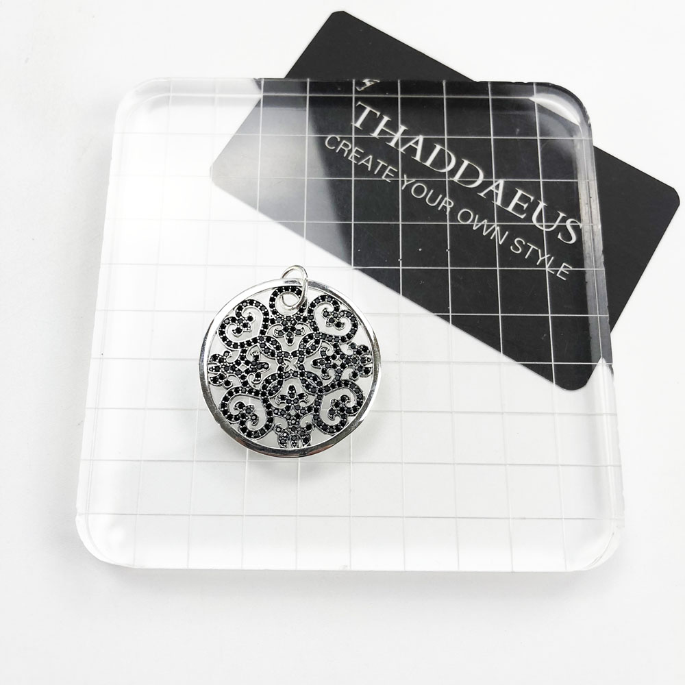Pendentif disque Arabesque pav - Vintage Fashion Ornaments avis et prix